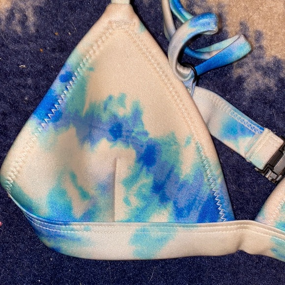 Triangl tie dye bikini set - Picture 3 of 6
